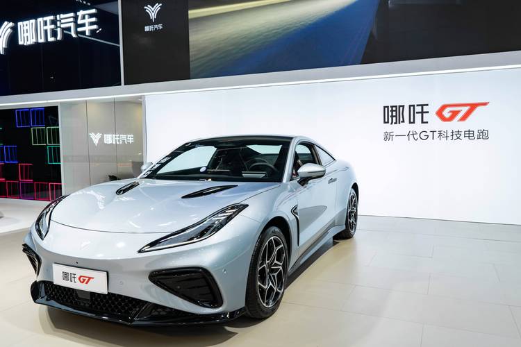 惠州惠阳区阳福贝企业管理咨询哪吒汽车在智能汽车领域的表现，领途汽车在新能源汽车市场中的影响力